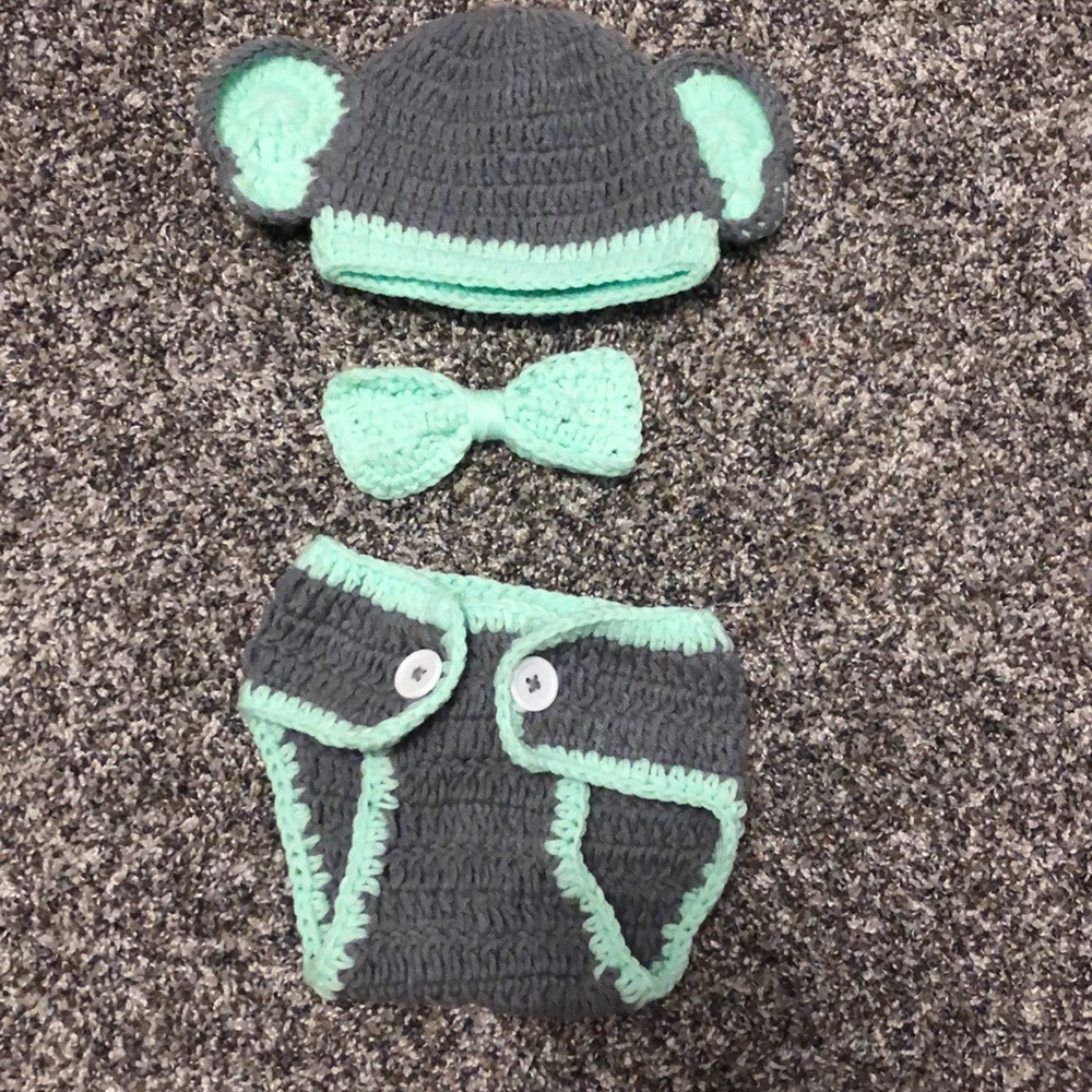 Elephant newborn photoshoot outfit